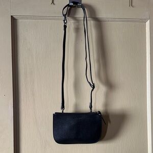 Lo & Sons small Black Crossbody Bag
